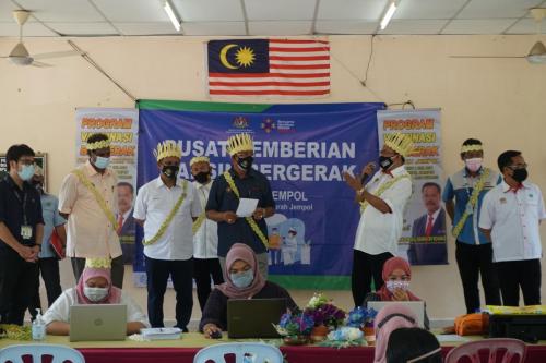 PROGRAM VAKSINASI COVID-19 DI KALANGAN PEMIMPIN MASYARAKAT ORANG ASLI DI KAMPUNG ORANG ASLI PANCHOR, DAERAH JEMPOL, NEGERI SEMBILAN