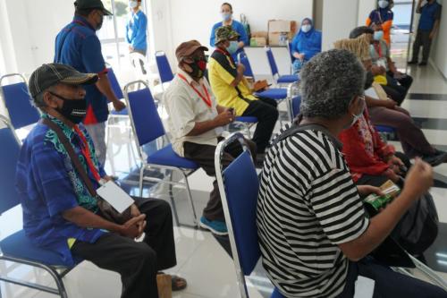 Vaksin Covid-19 di Orang Asli One Stop Centre (OAOSC), Sungai Siput, Perak