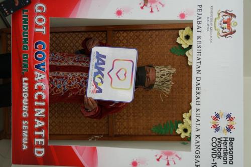 Vaksin Covid-19 di Orang Asli One Stop Centre (OAOSC), Sungai Siput, Perak