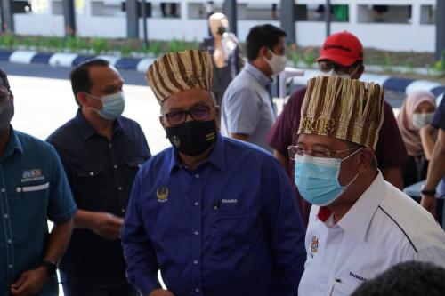Vaksin Covid-19 di Orang Asli One Stop Centre (OAOSC), Sungai Siput, Perak