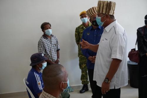 Vaksin Covid-19 di Orang Asli One Stop Centre (OAOSC), Sungai Siput, Perak