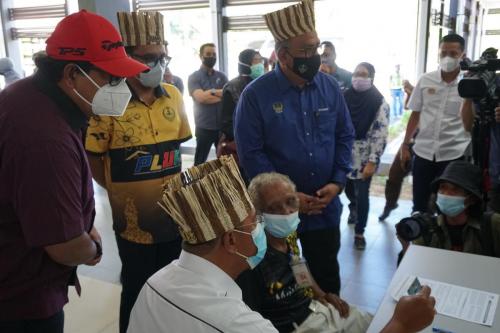 Vaksin Covid-19 di Orang Asli One Stop Centre (OAOSC), Sungai Siput, Perak