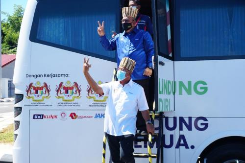 Vaksin Covid-19 di Orang Asli One Stop Centre (OAOSC), Sungai Siput, Perak