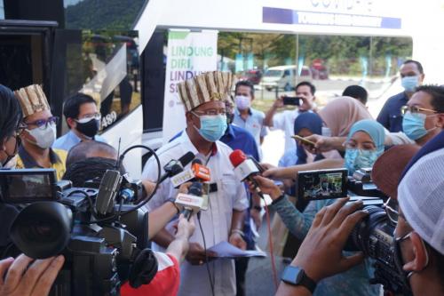Vaksin Covid-19 di Orang Asli One Stop Centre (OAOSC), Sungai Siput, Perak