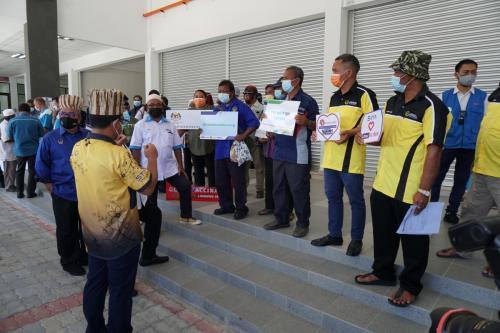 Vaksin Covid-19 di Orang Asli One Stop Centre (OAOSC), Sungai Siput, Perak