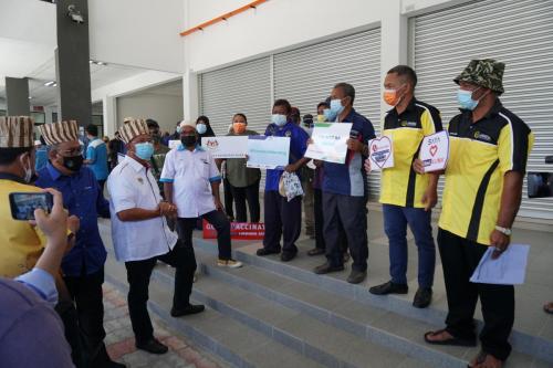 Vaksin Covid-19 di Orang Asli One Stop Centre (OAOSC), Sungai Siput, Perak