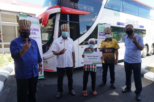 Vaksin Covid-19 di Orang Asli One Stop Centre (OAOSC), Sungai Siput, Perak