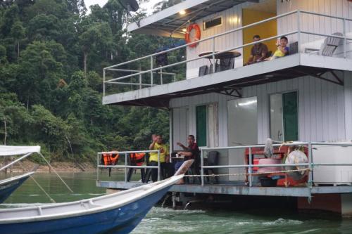 Program Lawatan KP Ke Hulu Perak (Royal Belum)