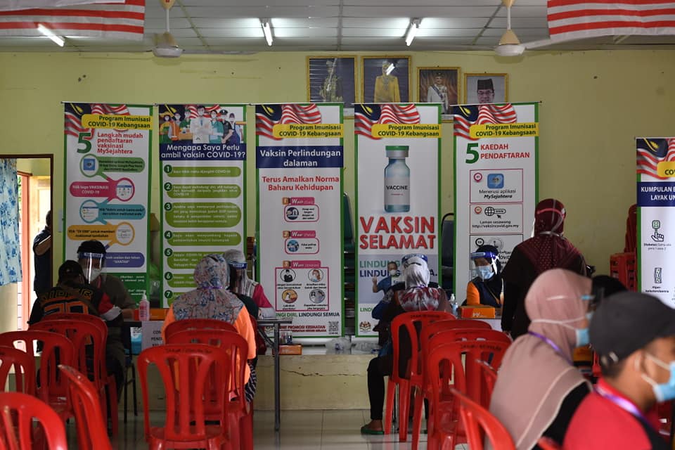 Suntikan vaksin Covid-19 KOA Bkt. Payung, Alor Gajah, Melaka