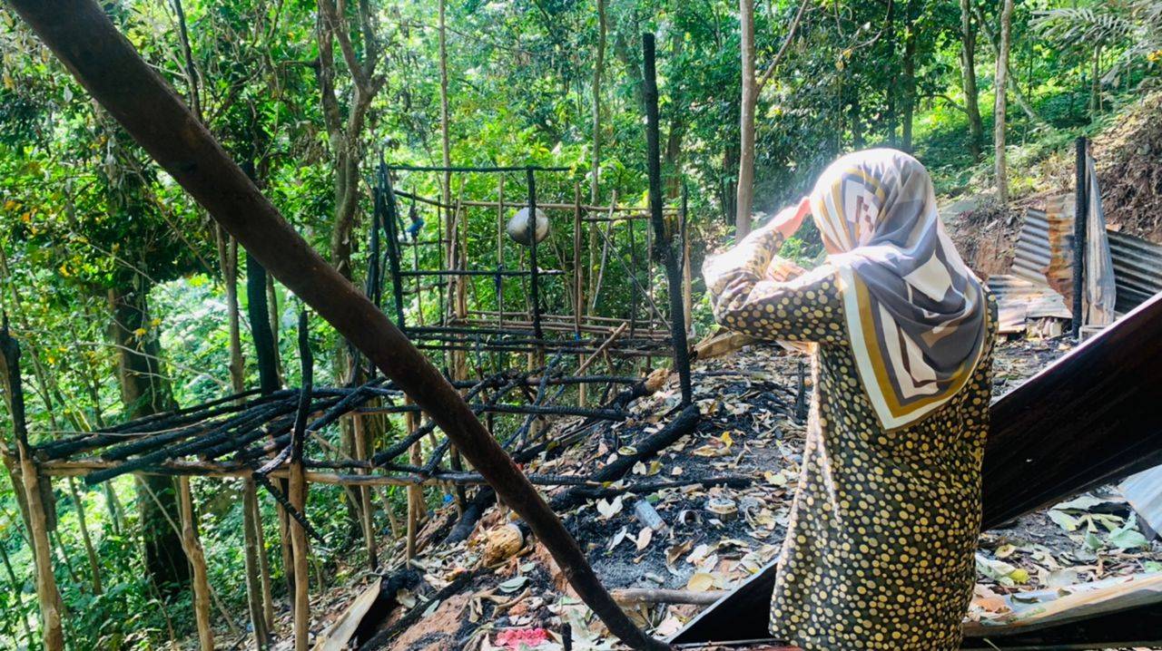 Lawatan Pengarah JAKOA Negeri Sembilan Ke Rumah Mangsa Tragedi Kebakaran di KOA Ulu Chuai
