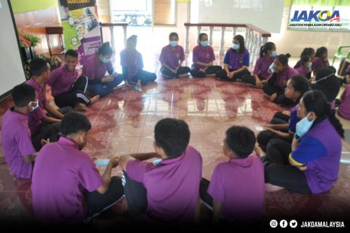 13 Ogos 2022 - Bengkel Pencarian dan Pempakejan Maklumat Kepada Pelajar Orang Asli SMK Sri Tapah, Tapah, Perak