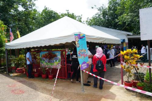 PROGRAM VAKSINASI COVID-19 DI KALANGAN PEMIMPIN MASYARAKAT ORANG ASLI DI KAMPUNG ORANG ASLI PANCHOR, DAERAH JEMPOL, NEGERI SEMBILAN