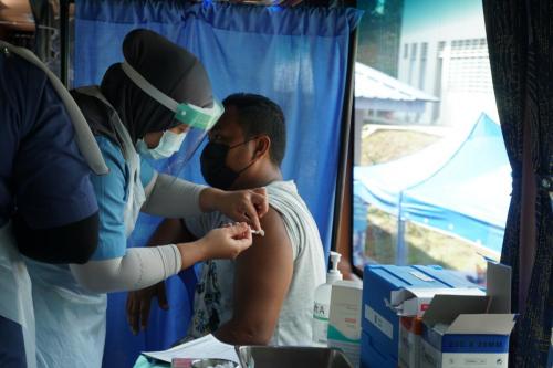 Program Vaksinasi COVID19 Di Kalangan Pemimpin Masyarakat Orang Asli Di Kampung Orang Asli Tanah Abang, Daerah Mersing, Johor