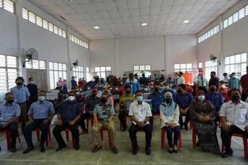 Program Vaksinasi COVID19 Di Kalangan Pemimpin Masyarakat Orang Asli Di Kampung Orang Asli Tanah Abang, Daerah Mersing, Johor