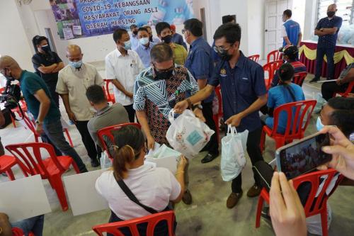 Program Vaksinasi COVID19 Di Kalangan Pemimpin Masyarakat Orang Asli Di Kampung Orang Asli Tanah Abang, Daerah Mersing, Johor