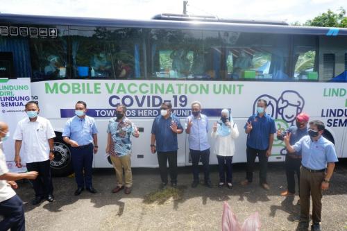 Program Vaksinasi COVID19 Di Kalangan Pemimpin Masyarakat Orang Asli Di Kampung Orang Asli Tanah Abang, Daerah Mersing, Johor