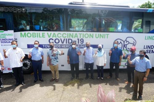 Program Vaksinasi COVID19 Di Kalangan Pemimpin Masyarakat Orang Asli Di Kampung Orang Asli Tanah Abang, Daerah Mersing, Johor