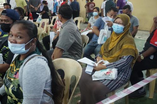 PROGRAM OUTREACH VAKSINASI MASYARAKAT ORANG ASLI DI WILAYAH KESEDAR