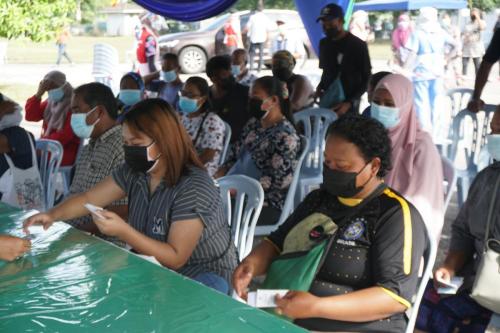 Program Vaksinasi Masyarakat Orang Asli Taman Desa Kemandol