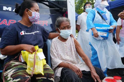 Program Vaksinasi Masyarakat Orang Asli Taman Desa Kemandol