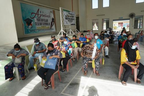 Program Vaksinasi Masyarakat Orang Asli Taman Desa Kemandol