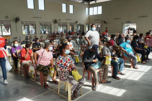 Program Vaksinasi Masyarakat Orang Asli Taman Desa Kemandol