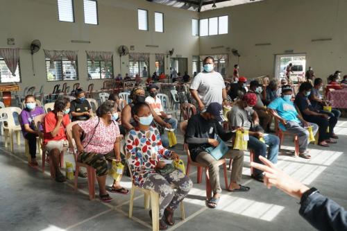 Program Vaksinasi Masyarakat Orang Asli Taman Desa Kemandol