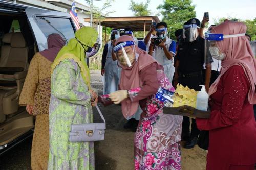 Program Vaksinasi Masyarakat Orang Asli Taman Desa Kemandol