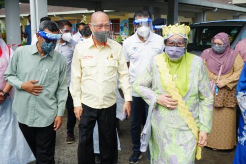 Program Vaksinasi Masyarakat Orang Asli Taman Desa Kemandol