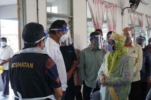 Program Vaksinasi Masyarakat Orang Asli Taman Desa Kemandol