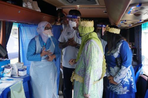 Program Vaksinasi Masyarakat Orang Asli Taman Desa Kemandol