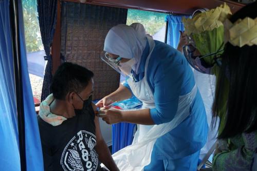 Program Vaksinasi Masyarakat Orang Asli Taman Desa Kemandol