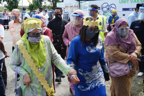 Program Vaksinasi Masyarakat Orang Asli Taman Desa Kemandol