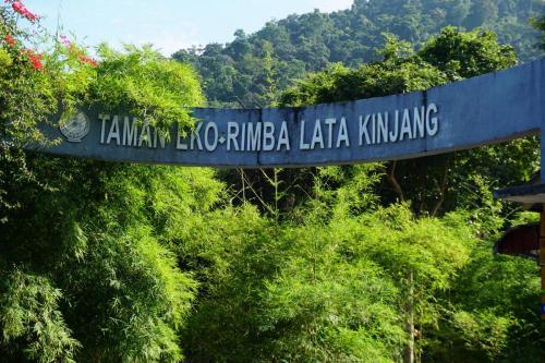 Program Outreach Vaksinasi Covid-19 KOA Lata Kinjang Banjaran Tapah